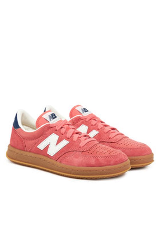 New Balance Sneakersy CT500AB Czerwony. Kolor: czerwony. Materiał: skóra, zamsz