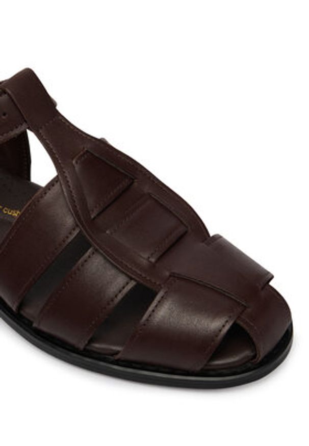 Clarks Sandały Hana Sun 26185911 Brązowy. Kolor: brązowy. Materiał: skóra