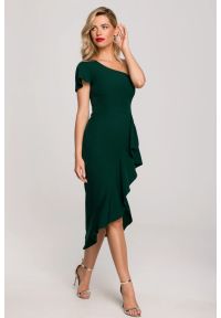 Sukienki.shop - Wieczorowa sukienka na jedno ramię z falbaną zielona. Okazja: na ślub cywilny, na wesele, na imprezę. Kolor: zielony. Styl: wizytowy #3