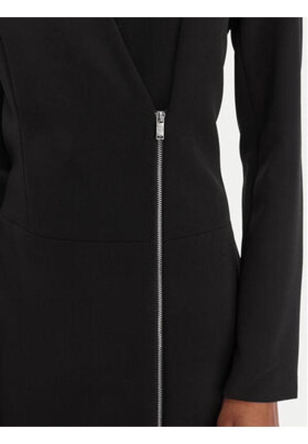 DKNY Sukienka koktajlowa DD5N2P53 Czarny Regular Fit. Kolor: czarny. Materiał: syntetyk. Styl: wizytowy
