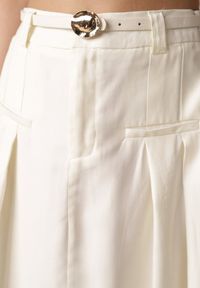 Born2be - Jasnobeżowa Wiskozowa Spódnica o Rozkloszowanym Kroju z Plisami i Paskiem Rolea. Okazja: na co dzień, na randkę, na imprezę. Kolor: beżowy. Materiał: wiskoza. Długość: długie. Styl: elegancki, klasyczny, casual #2