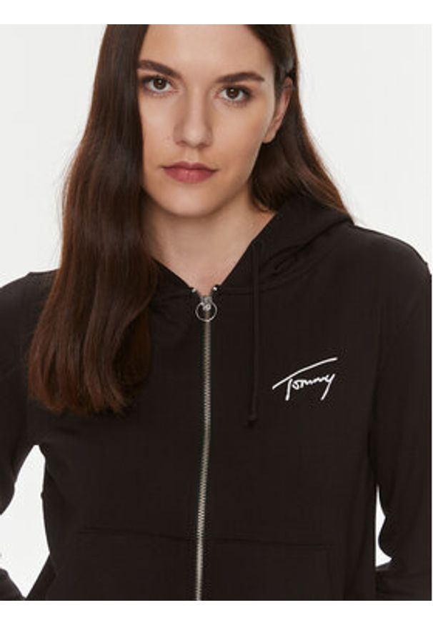Tommy Jeans Bluza Signature DW0DW17338 Czarny Regular Fit. Kolor: czarny