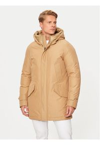 Woolrich Kurtka puchowa CFWOOU0487MRUT0001 Beżowy Regular Fit. Kolor: beżowy. Materiał: bawełna