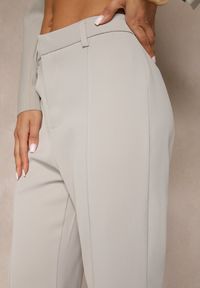 Renee - Szare Casualowe Spodnie w Stylu Dzwonów High Waist Uinna. Okazja: na co dzień. Stan: podwyższony. Kolor: szary. Styl: casual #5