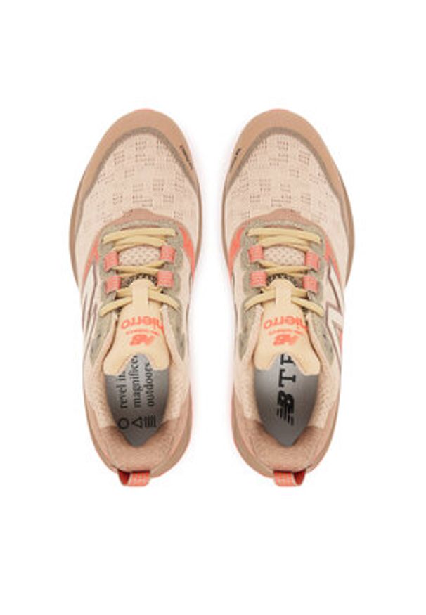 New Balance Buty do biegania Hierro WTHIERV9 Écru. Materiał: materiał