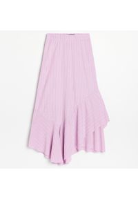 Reserved - Asymetryczna spódnica ze strukturalnej dzianiny - Różowy. Kolor: różowy. Materiał: dzianina #1