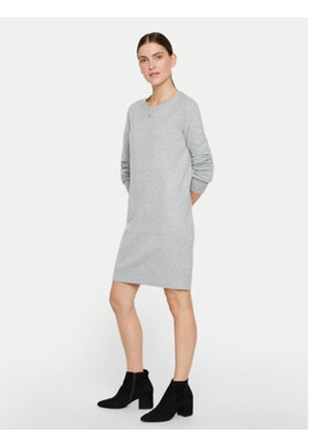 Vero Moda Sukienka dzianinowa 10215523 Szary Relaxed Fit. Kolor: szary. Materiał: syntetyk
