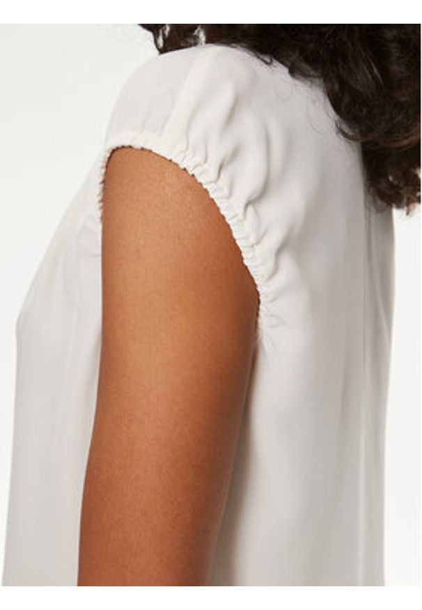 BOSS - Boss Bluzka Berika 50491355 Biały Regular Fit. Kolor: biały. Materiał: wiskoza