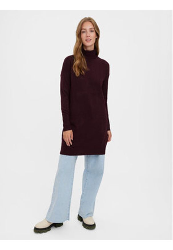 Vero Moda Sukienka dzianinowa 10199744 Fioletowy Regular Fit. Kolor: fioletowy. Materiał: syntetyk