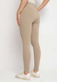 Born2be - Beżowe Klasyczne Legginsy z Wysokim Stanem Melio. Okazja: na co dzień. Stan: podwyższony. Kolor: beżowy. Materiał: materiał. Styl: klasyczny #4