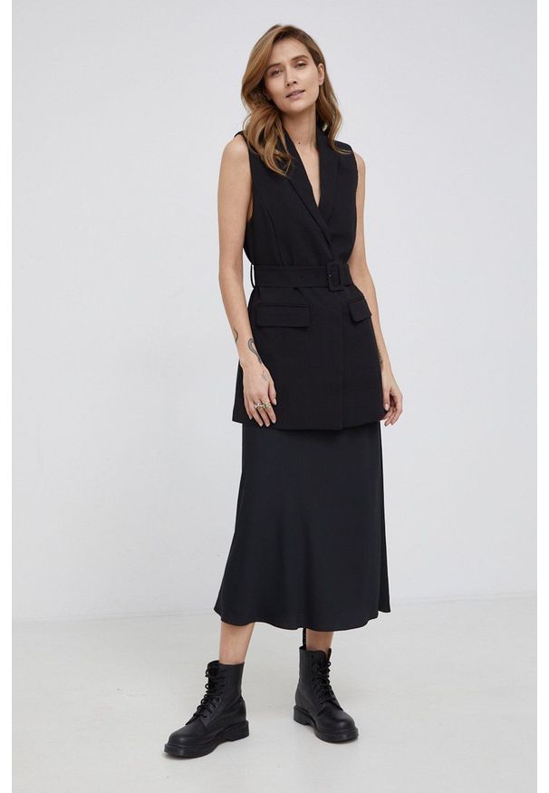 Calvin Klein Spódnica kolor czarny midi rozkloszowana. Kolor: czarny. Materiał: poliester, tkanina. Wzór: gładki