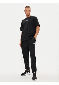 Adidas - adidas T-Shirt City Escape IR5171 Czarny Loose Fit. Kolor: czarny. Materiał: bawełna #4