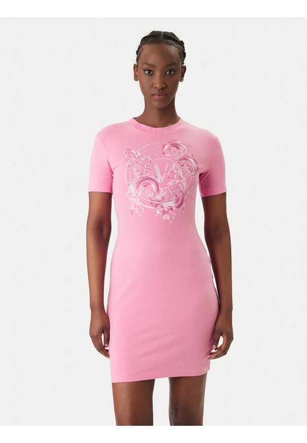 Versace Jeans Couture Sukienka codzienna 80HAOE01 CJ02E Różowy Slim Fit. Okazja: na co dzień. Kolor: różowy. Materiał: bawełna. Typ sukienki: proste. Styl: casual