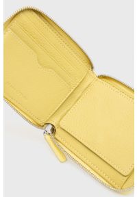 Marc O'Polo portfel skórzany damski kolor żółty. Kolor: żółty. Materiał: skóra. Wzór: gładki