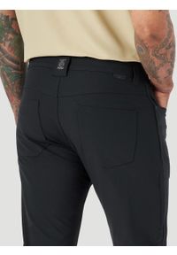 Wrangler - WRANGLER FWDS 5 POCKET ATG MĘSKIE SPODNIE MATERIAŁOWE PANT BLACK WA1P57100. Materiał: materiał #6