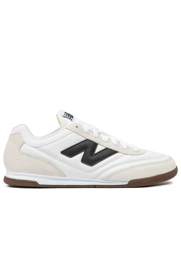 Buty New Balance URC42LA - białe. Kolor: biały. Materiał: materiał, skóra, syntetyk, guma. Szerokość cholewki: normalna