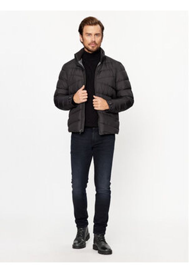 Woolrich Kurtka puchowa Sundance CFWOOU0843MRUT2635 Czarny Regular Fit. Kolor: czarny. Materiał: syntetyk
