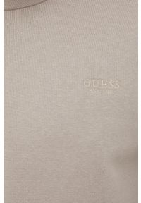 Guess Bluza męska kolor beżowy gładka. Kolor: beżowy. Materiał: bawełna. Wzór: gładki