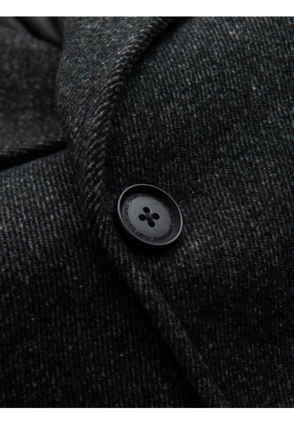 Ombre Clothing - Krótki dwurzędowy męski płaszcz z wełną – grafitowy V1. Okazja: na co dzień. Kolor: szary. Materiał: wełna. Długość: krótkie. Wzór: ze splotem, paski. Sezon: zima. Styl: casual, elegancki