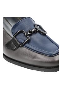 Granatowe Półbuty Armodo Skórzane Eleganckie Buty Na Obcasie. Zapięcie: klamry. Kolor: niebieski. Materiał: skóra. Obcas: na obcasie. Styl: elegancki #4