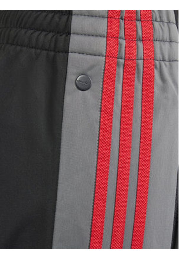 Adidas - adidas Spodnie dresowe Adibreak IM8432 Czarny Regular Fit. Kolor: czarny. Materiał: syntetyk