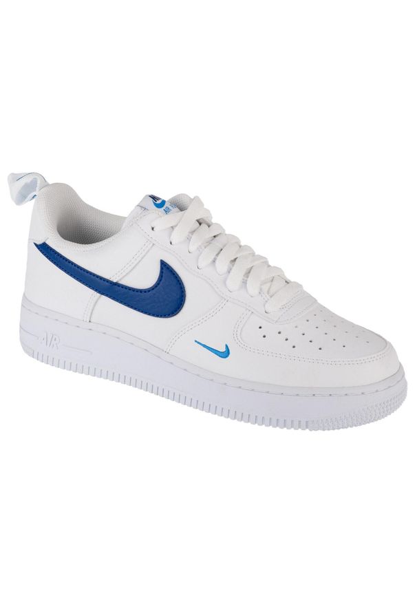 Nike - Buty sportowe Sneakersy męskie, Air Force 1 07. Zapięcie: sznurówki. Kolor: biały. Materiał: tkanina, skóra, guma. Szerokość cholewki: normalna. Model: Nike Air Force. Sport: turystyka piesza