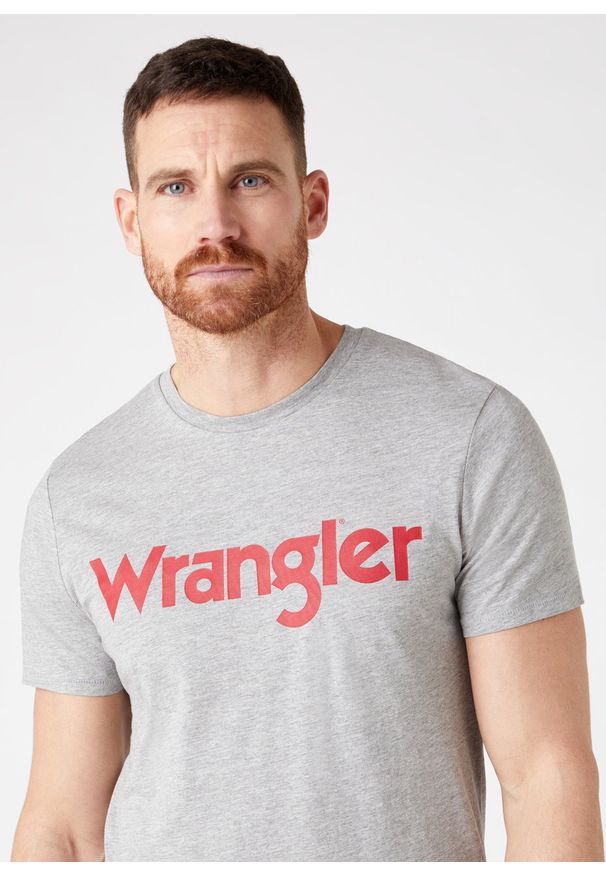 Wrangler - MĘSKI T-SHIRT WRANGLER SS LOGO TEE MID GREY W7M0D3XTT 112131861