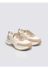 Big-Star - Sneakersy damskie ze skóry naturalnej beżowe RR274A344 800. Okazja: na co dzień. Nosek buta: okrągły. Zapięcie: sznurówki. Kolor: beżowy. Materiał: skóra. Sport: turystyka piesza #5