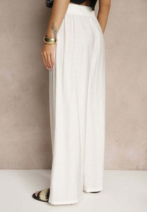 Renee - Białe Szerokie Spodnie High Waist z Wiskozy z Gumką w Talii Lannalie. Okazja: na co dzień. Stan: podwyższony. Kolor: biały. Materiał: wiskoza. Styl: elegancki, casual