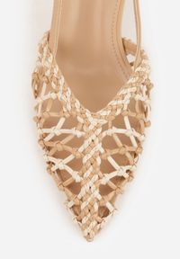 Born2be - Ciemnobeżowe Ażurowe Czółenka z Plecionki na Niskiej Szpilce Nilgias. Okazja: na co dzień. Zapięcie: pasek. Kolor: beżowy. Materiał: len. Wzór: ażurowy. Styl: casual, elegancki, boho, klasyczny #7