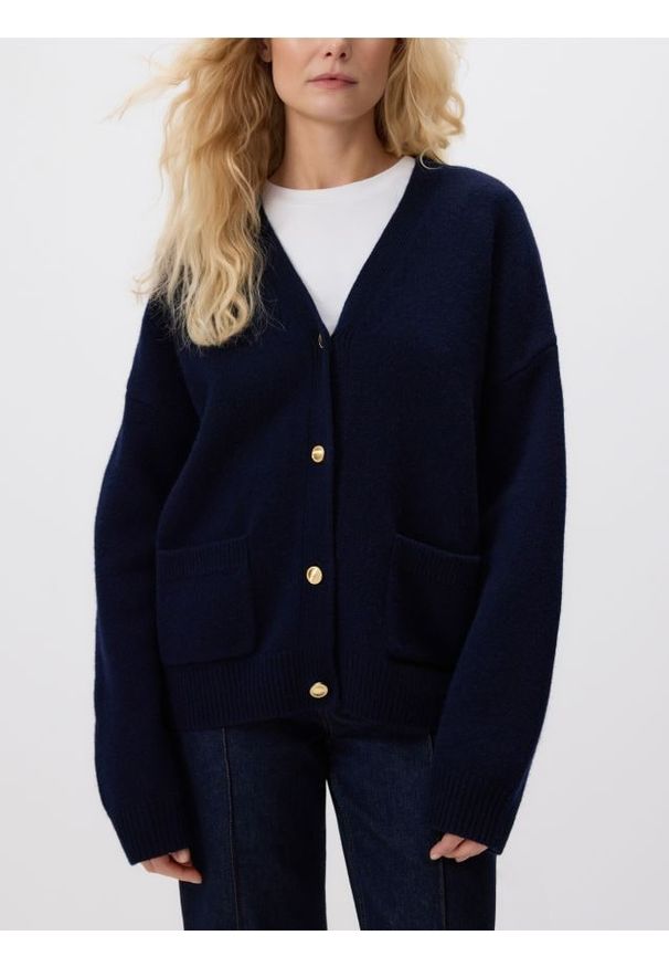 Reserved - Wełniany kardigan - granatowy. Kolor: niebieski. Materiał: wełna