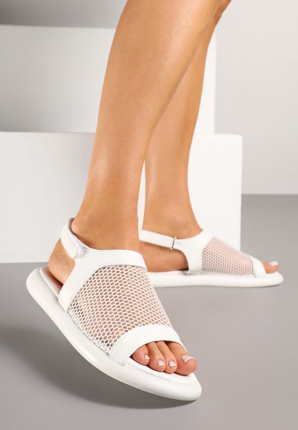 Born2be - Białe Sandały z Siateczkową Cholewką Ranevia. Okazja: na co dzień, na spacer. Zapięcie: rzepy. Kolor: biały. Styl: casual, elegancki