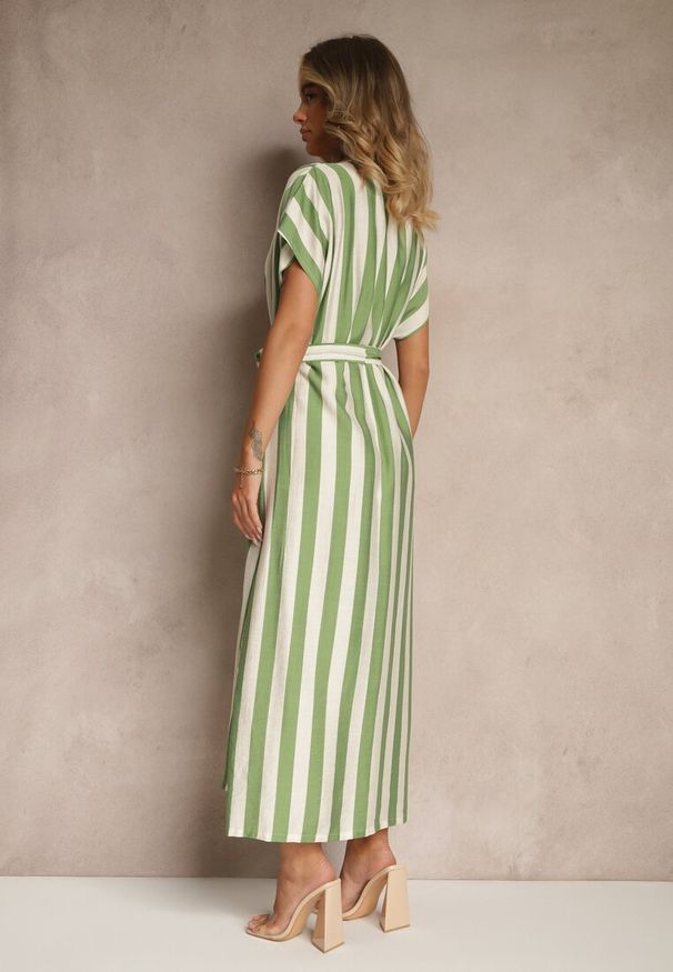 Renee - Zielona Pudełkowa Sukienka z Wiskozą z Motywem Pasków i Wiązaniem Lumierae. Okazja: na co dzień. Kolor: zielony. Materiał: wiskoza. Styl: elegancki, casual