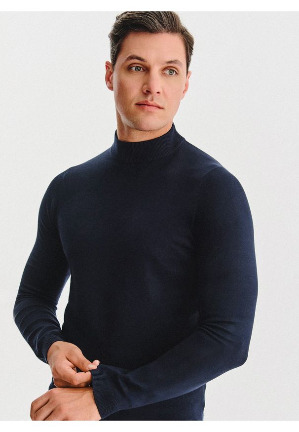 Pako Lorente - PAKO LORENTE – Granatowy półgolf męski. Kolor: niebieski. Materiał: poliamid, wiskoza. Wzór: gładki, ze splotem