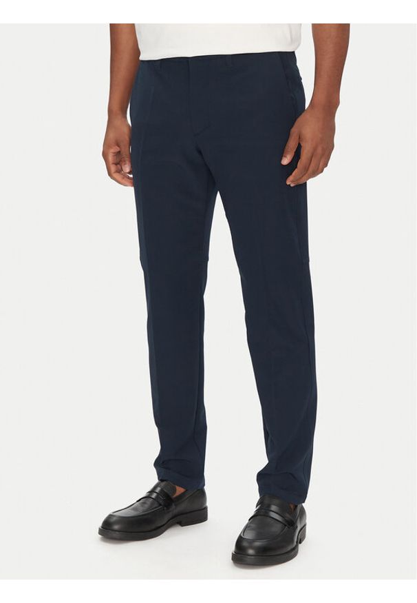 BOSS Spodnie materiałowe T_Commuter-Slim 50534303 Granatowy Slim Fit. Kolor: niebieski. Materiał: syntetyk