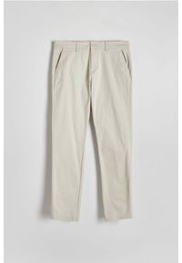 Reserved - Spodnie chino slim fit - złamana biel. Materiał: bawełna