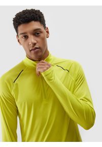 4f - 4F Longsleeve do biegania szybkoschnący męski - zielony L. Typ kołnierza: kołnierzyk stójkowy. Kolor: zielony. Długość: krótkie. Wzór: jednolity, gładki, ze splotem. Materiał: syntetyk, materiał, elastan, włókno, dzianina. Długość rękawa: długi rękaw. Sezon: lato. Styl: klasyczny. Sport: fitness, bieganie