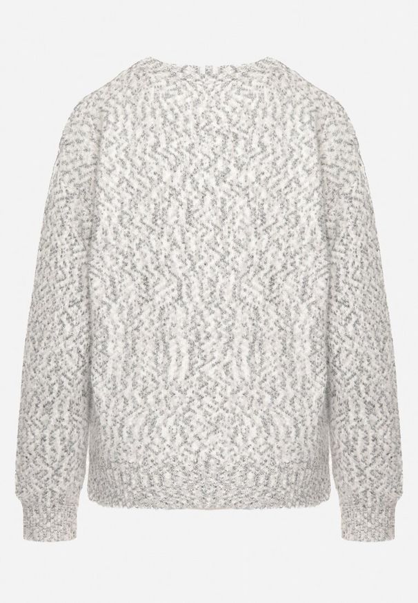 Born2be - Czarny Klasyczny Sweter Oversize z Wiskozą Tarenta. Okazja: na co dzień. Kolor: czarny. Materiał: wiskoza. Styl: klasyczny