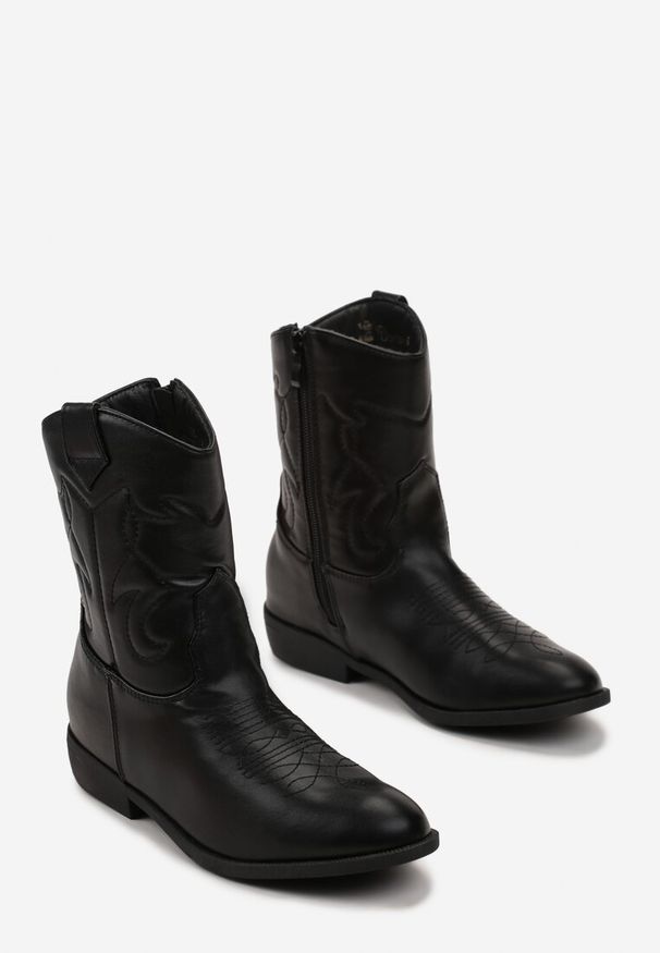 Born2be - Czarne Botki Kowbojki z Przeszyciami Blenikava. Okazja: na co dzień. Kolor: czarny. Wzór: aplikacja. Styl: casual, elegancki