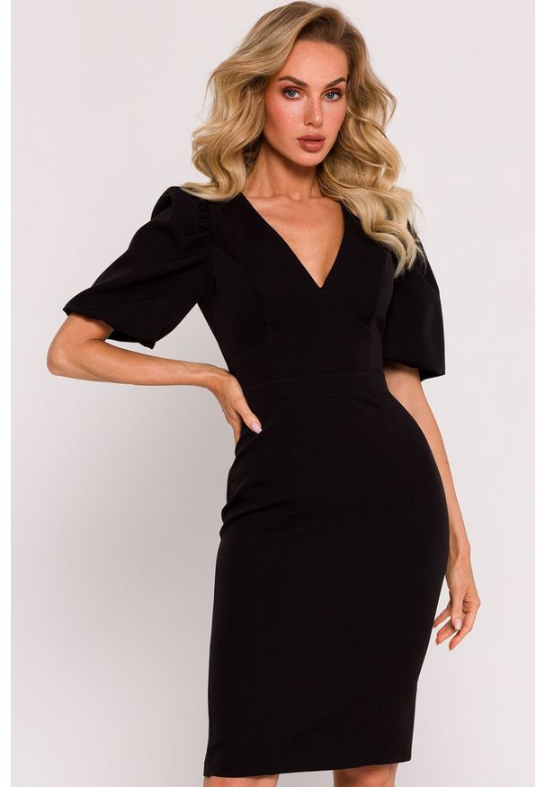 MOE - Elegancka ołówkowa sukienka dekolt V bufiaste rękawy czerń. Typ sukienki: ołówkowe. Styl: elegancki