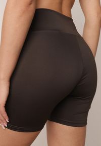 Born2be - Brązowe Szorty Sportowe o Fasonie Kolarek Dill. Okazja: na co dzień. Kolor: brązowy. Wzór: gładki. Styl: sportowy #1