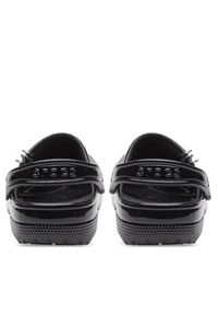 Crocs Klapki Classic Studded Clog 210390 Czarny. Kolor: czarny