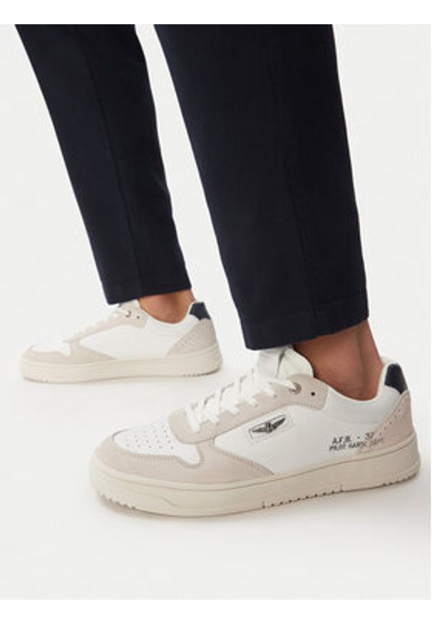 Aeronautica Militare Sneakersy 252SC0235UPL00244 Biały. Kolor: biały. Materiał: skóra