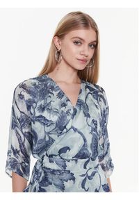 Guess Sukienka codzienna W3RK52 WCWF2 Niebieski Regular Fit. Okazja: na co dzień. Kolor: niebieski. Materiał: syntetyk. Typ sukienki: proste. Styl: casual #4