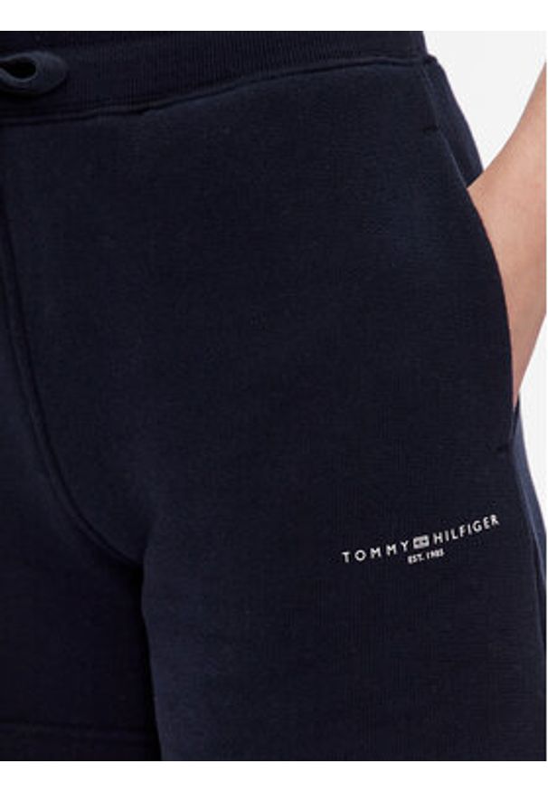 TOMMY HILFIGER - Tommy Hilfiger Szorty sportowe 1985 WW0WW38348 Granatowy Relaxed Fit. Kolor: niebieski. Materiał: bawełna, syntetyk