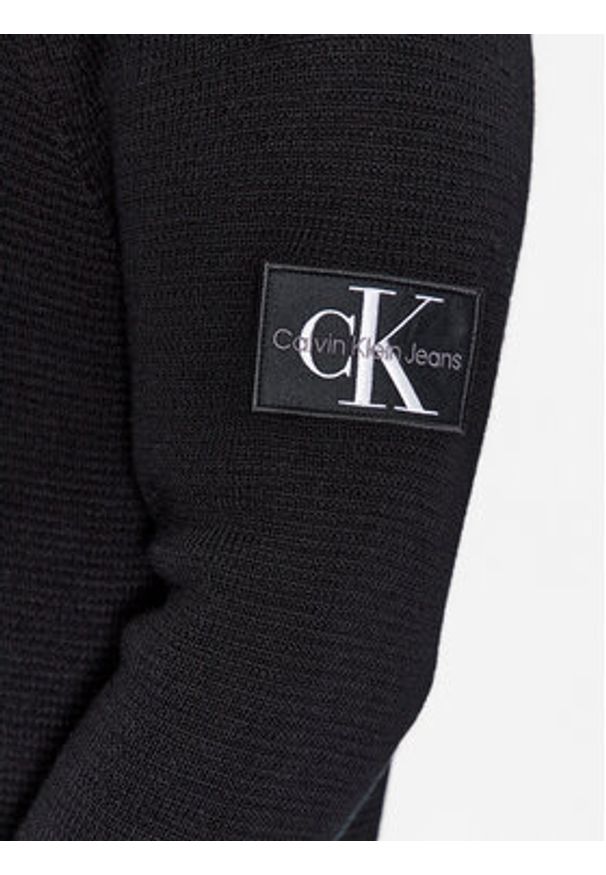 Calvin Klein Jeans Golf J30J325093 Czarny Regular Fit. Typ kołnierza: golf. Kolor: czarny. Materiał: wełna