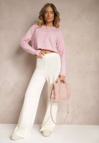 Renee - Różowy Rozpinany Kardigan z Wełną Evelinae. Okazja: do pracy, na spotkanie biznesowe, na co dzień. Kolor: różowy. Materiał: wełna. Styl: casual, biznesowy