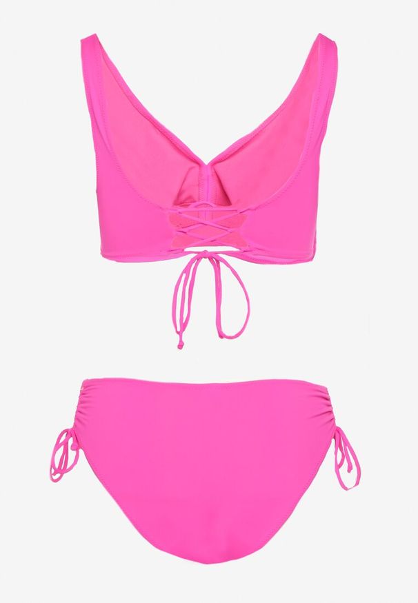 Born2be - Fuksjowe Bikini Majtki Typu Figi i Biustonosz z Ozdobnym Wiązaniem Kinnavia. Kolor: różowy