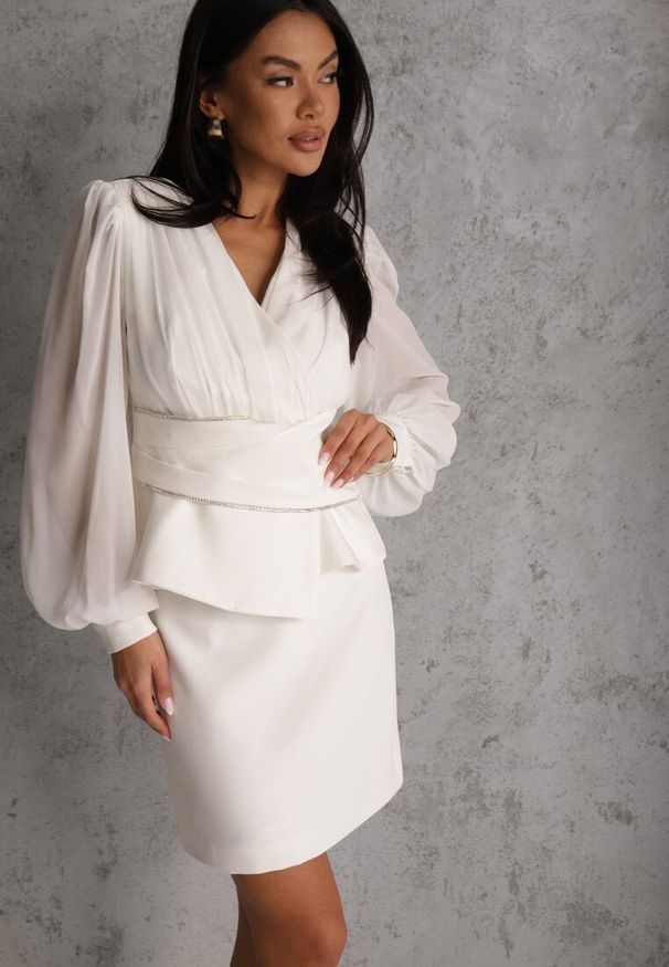 Renee - Biała Ołówkowa Spódnica VICES w Stylu Basic Fretima. Okazja: na co dzień. Kolor: biały. Materiał: dzianina. Styl: casual, elegancki