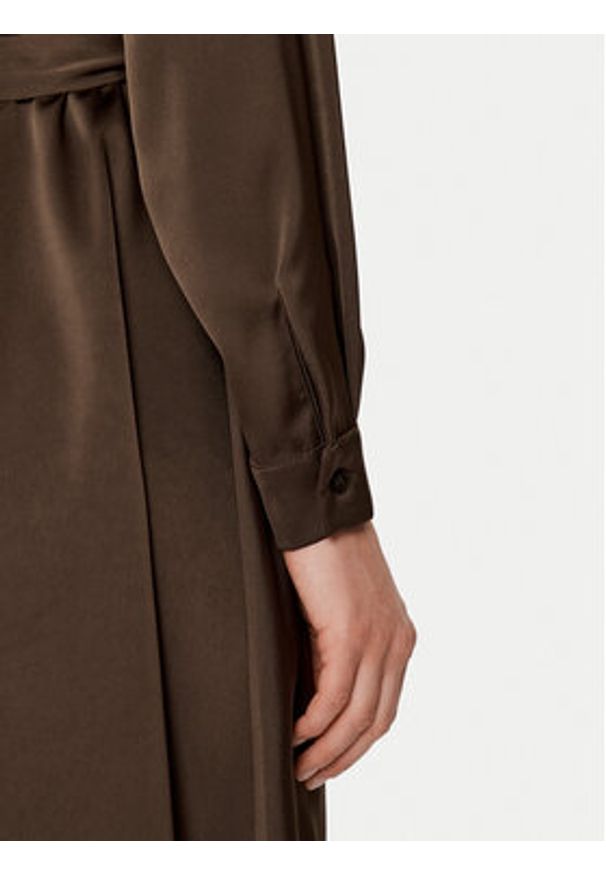 Rinascimento Sukienka koszulowa CFC0121838003 Brązowy Regular Fit. Kolor: brązowy. Materiał: syntetyk. Typ sukienki: koszulowe